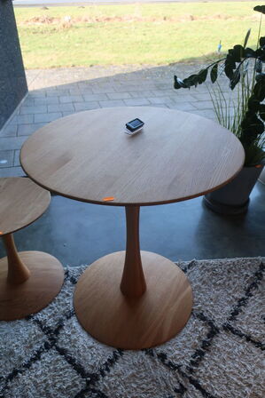 Sidebord SNEDKERGAARDEN Trisse ND 106