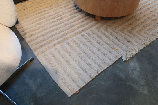 Gulvtæppe FERM LIVING Crease Rug 