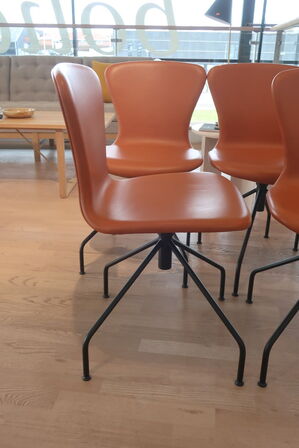 5 stk. spisebordsstole BRUUNMUNCH PLAYchair Swing 