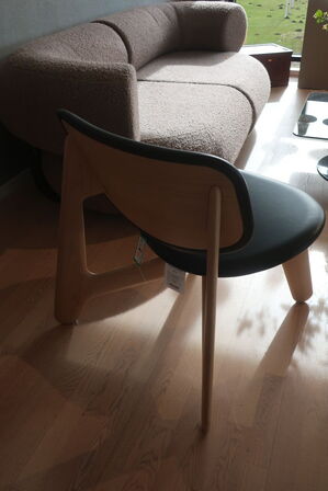 Loungestol med skammel TOM DIXON Slab 