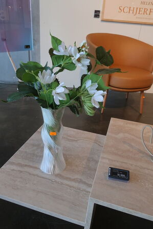 Vase samt lysestage BLOOM OBJECTS