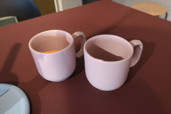 Lysestage samt 2 stk. kopper 