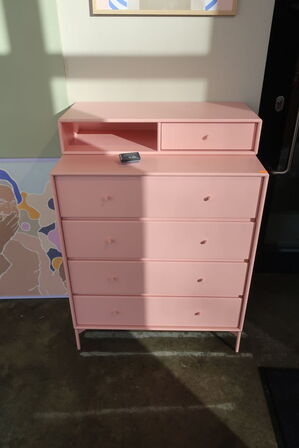 ByFlou.com ApS *Drejøvej Del 1 - Designmøbler, lamper, kunst m.v.*