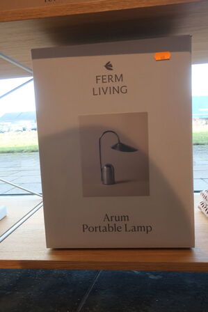 Bordlampe FERM LIVING Arum 