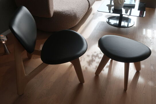 Loungestol med skammel TOM DIXON Slab 