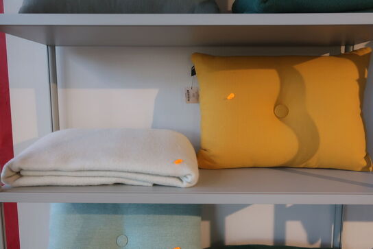 Pude samt tæppe HAY 