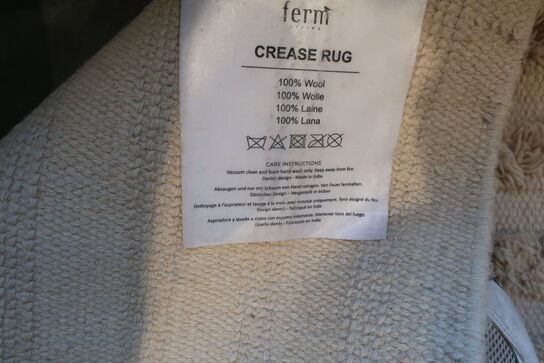 Gulvtæppe FERM LIVING Crease Rug 