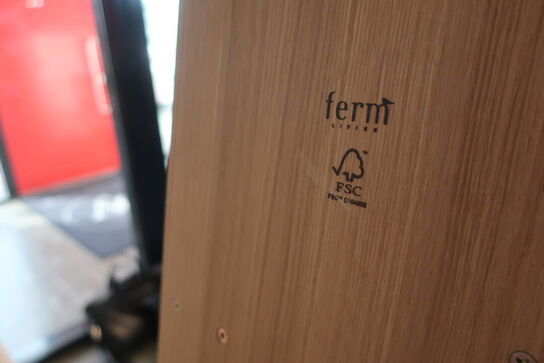 Udstillingsreol FERM LIVING