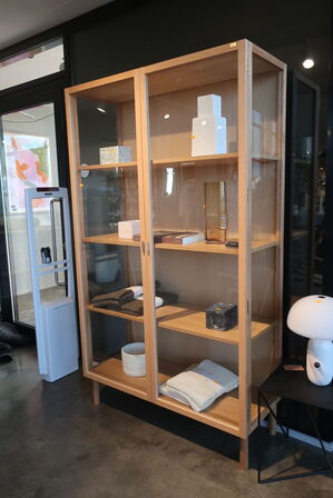 Vitrineskab HÜBSCH Panorama Display Cabinet