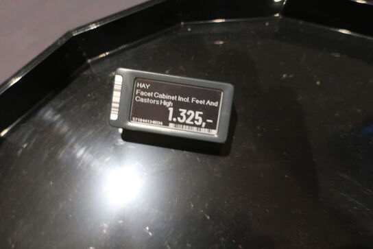 Sidebord HAY Facet Cabinet