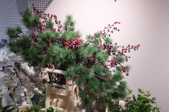 Diverse plastikblomster