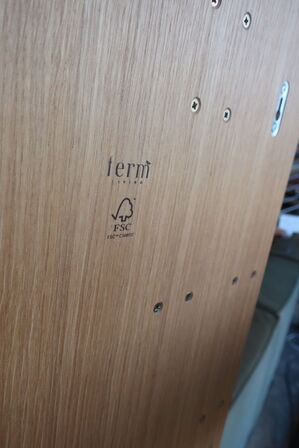 Udstillingsreol FERM LIVING