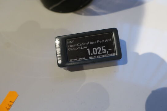 Sidebord HAY Facet Cabinet