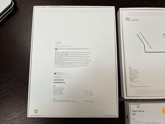 Apple IPAD Air. 4Gen. Med magic tastertur