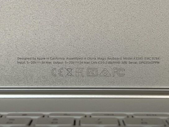 Apple IPAD Air. 4Gen. Med magic tastertur