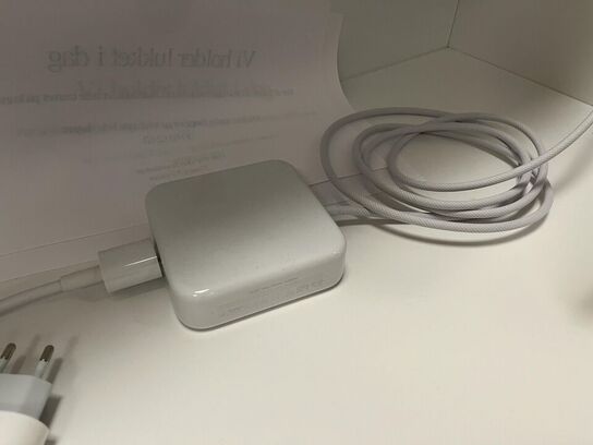 Apple IMAC *24* M4. Med mus og tastertur