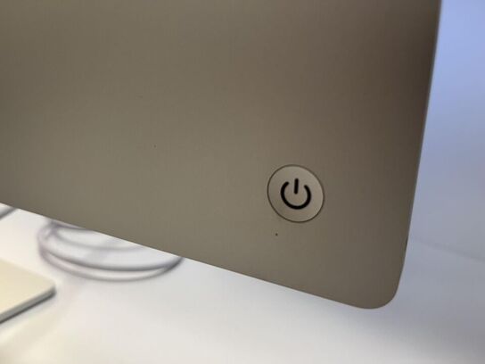 Apple IMAC *24* M4. Med mus og tastertur