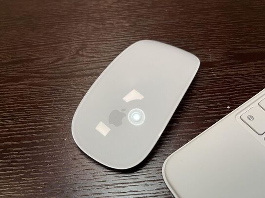 Apple IPAD Air. 4Gen. Med magic tastertur