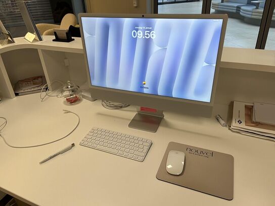 Apple IMAC *24* M4. Med mus og tastertur
