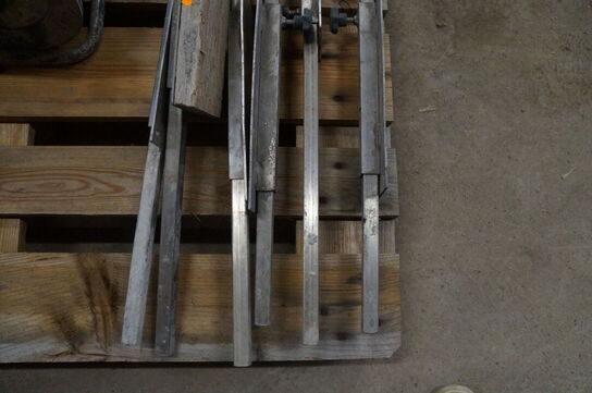 6 stk. Hjørnejern holdere