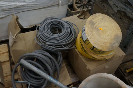 Palle med diverse isoleringsmaterialer