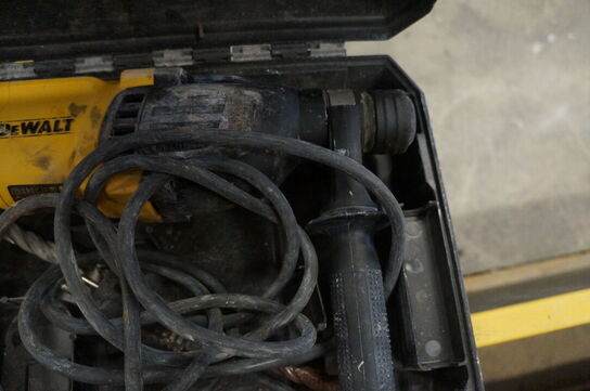 Borrehammer DEWALT D25033