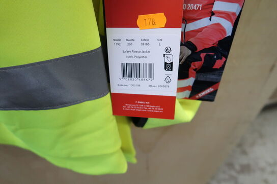 Jakke og trøje str. L  ENGEL Model: 8041, 1192