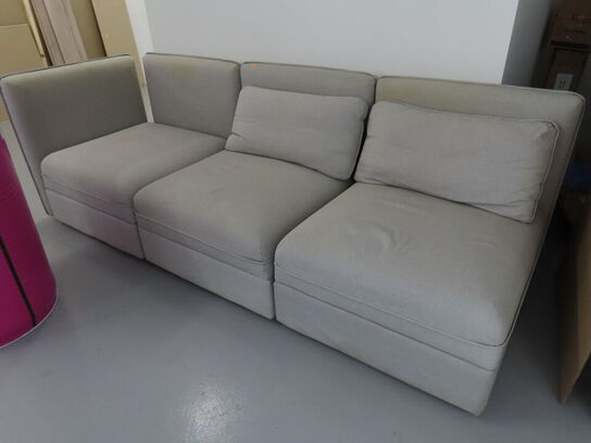 Loungesofa samt tønde