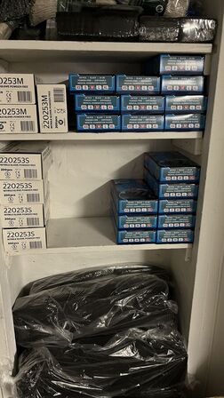 Parti Håndsæbe + Rengøringskemikalier herunder Grill Rens, Gummihandsker, Plastposer