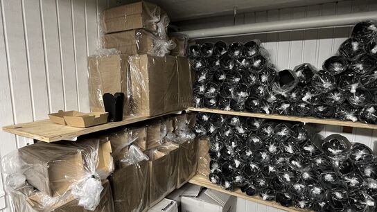 LYNAUKTION Casper's Burger CPH -  Inventar