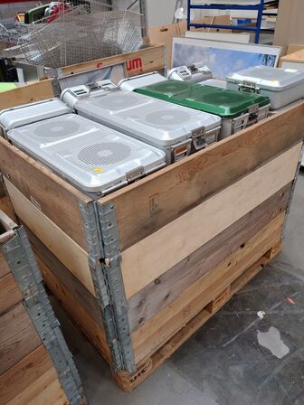 Parti metalkasser. Assorterede.