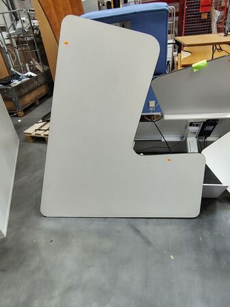 Vinkel-hæve/sænkebord.