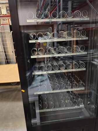 Vareautomat.  VENDO.