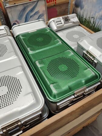 Parti metalkasser. Assorterede.