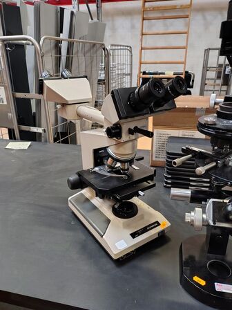 Microskop OLYMPUS BH2