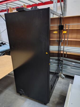 Vareautomat.  VENDO.