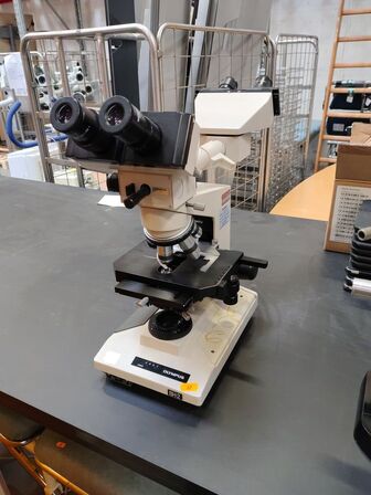 Microskop OLYMPUS BH2