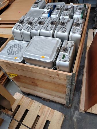 Parti metalkasser. Assorterede.