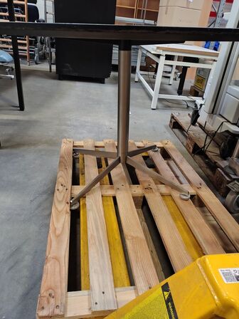 Rundt mødebord, hvidt. 