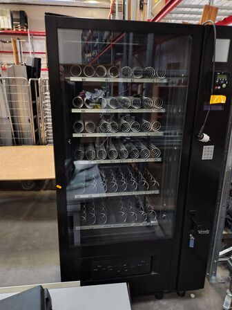 Vareautomat.  VENDO.