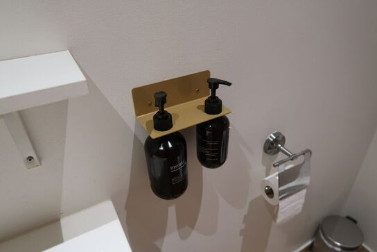 Plakater, pedalspande, kurve m.m.