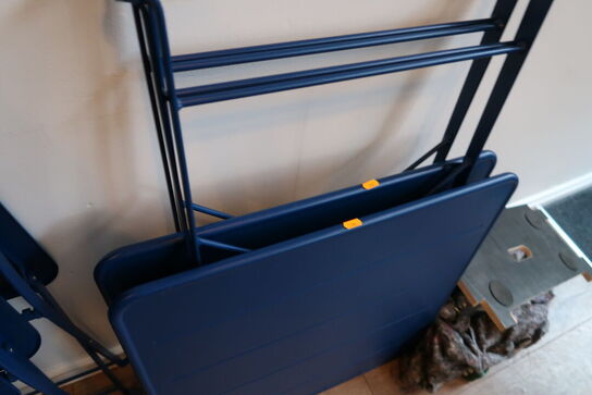 3 stk. klapborde samt 6 stk. klapstole