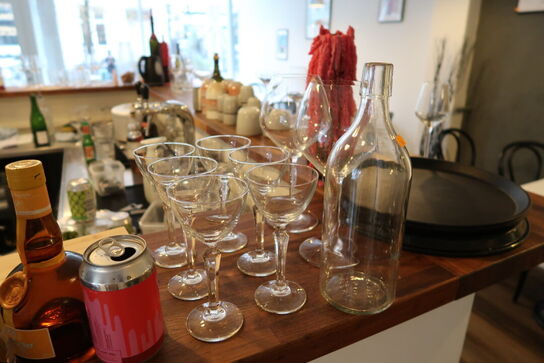 Div. Vinglas bl.a. RIEDEL, bakker, krus, vandglas m.m.