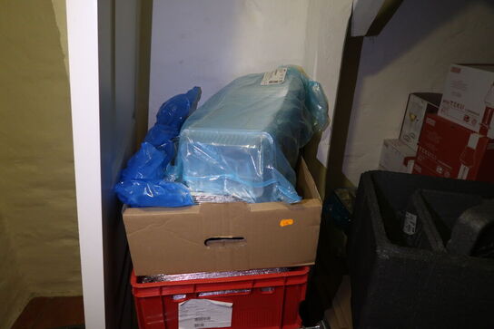 Div. Termokasser, engangsservice, papkasser, vinglas m.m.