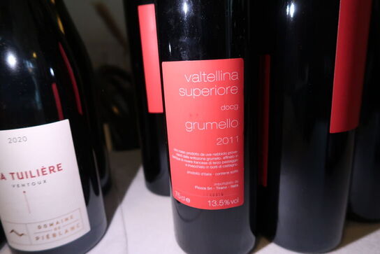 8 flasker rødvin REDEDITION Plozza Vini 11 Grumello 2011