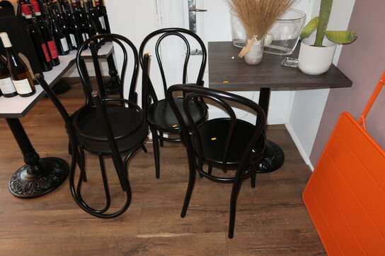 10 stk. caféborde uden indhold samt 6 stk. caféstole