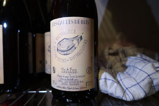 8 flasker rødvin LES GAULES DE BOIS