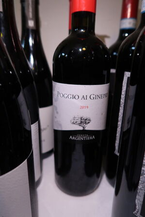 2 flasker rødvin POGGIO AI GINEPRI 2019