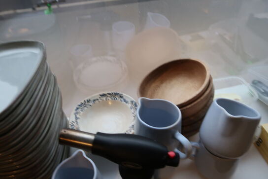 Div. Tallerkner, skåle, fade m.m. BONNA