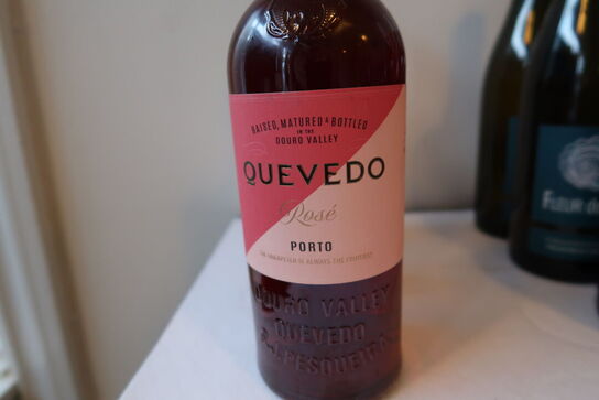 3 flasker portvin QUEVEDO ROSE, QUEVEDO RESERVE